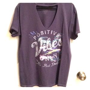 RUE21 tshirt